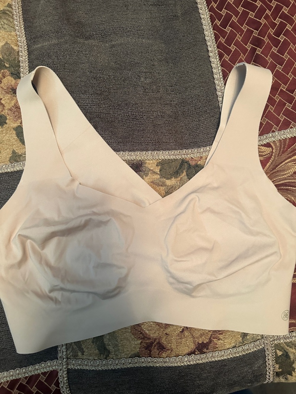 Honeylove Seamless Scoop Bralette in Nude Taupe.